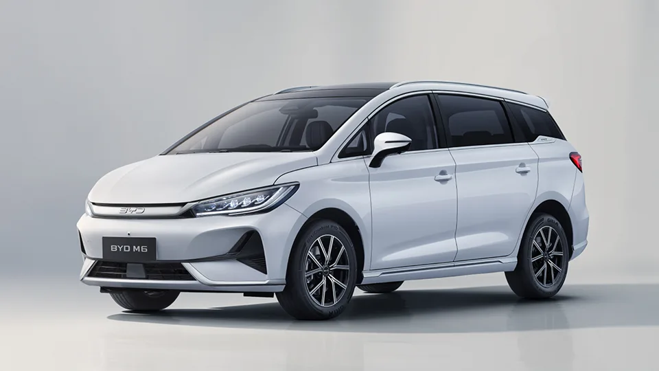 BYD M6 - MPV EV