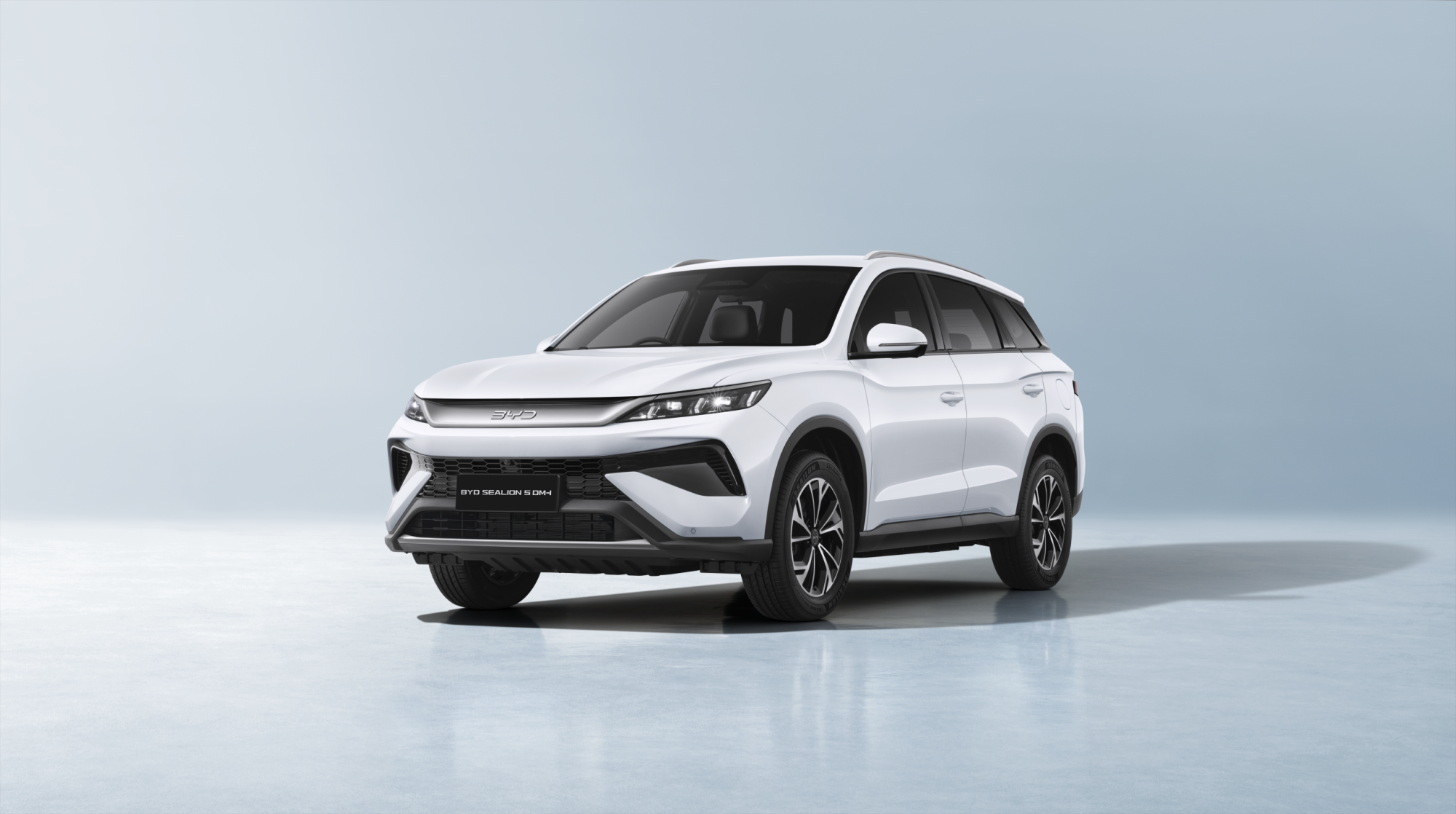 BYD SEALION 5 (PHEV)